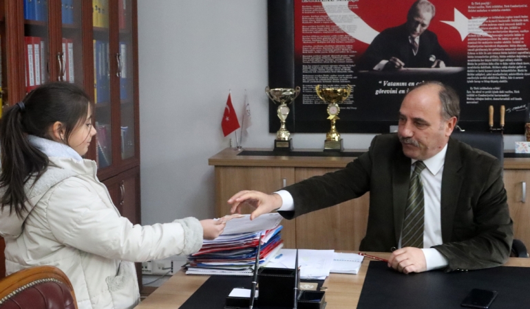 Erdem Anlatılıyor, Zorbalık Görülmüyor mu?