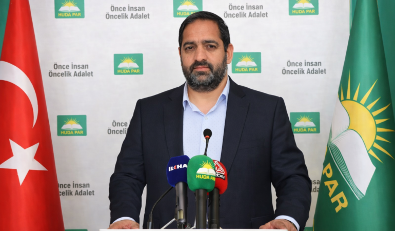 HÜDA PAR’dan Sert Göç Eleştirisi: “Gümüşhane Göç Vermek Zorunda Değil”