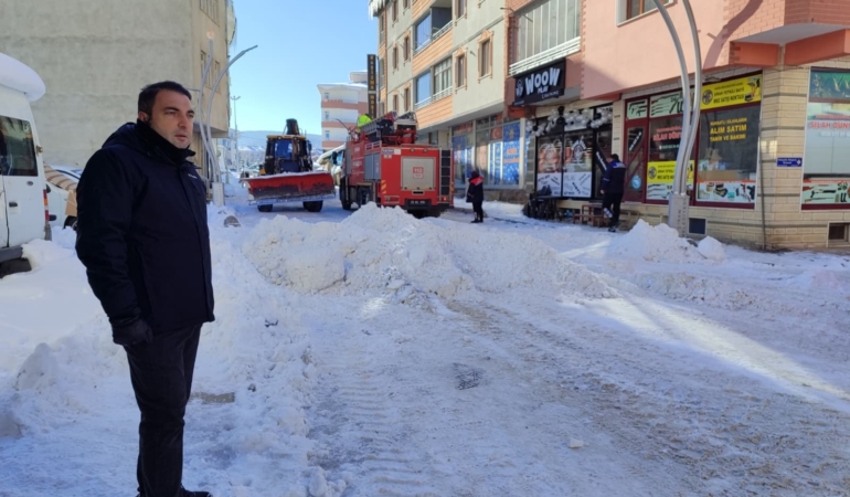 90 Santimetreyi Bulan Kar Yağışıyla Mücadele
