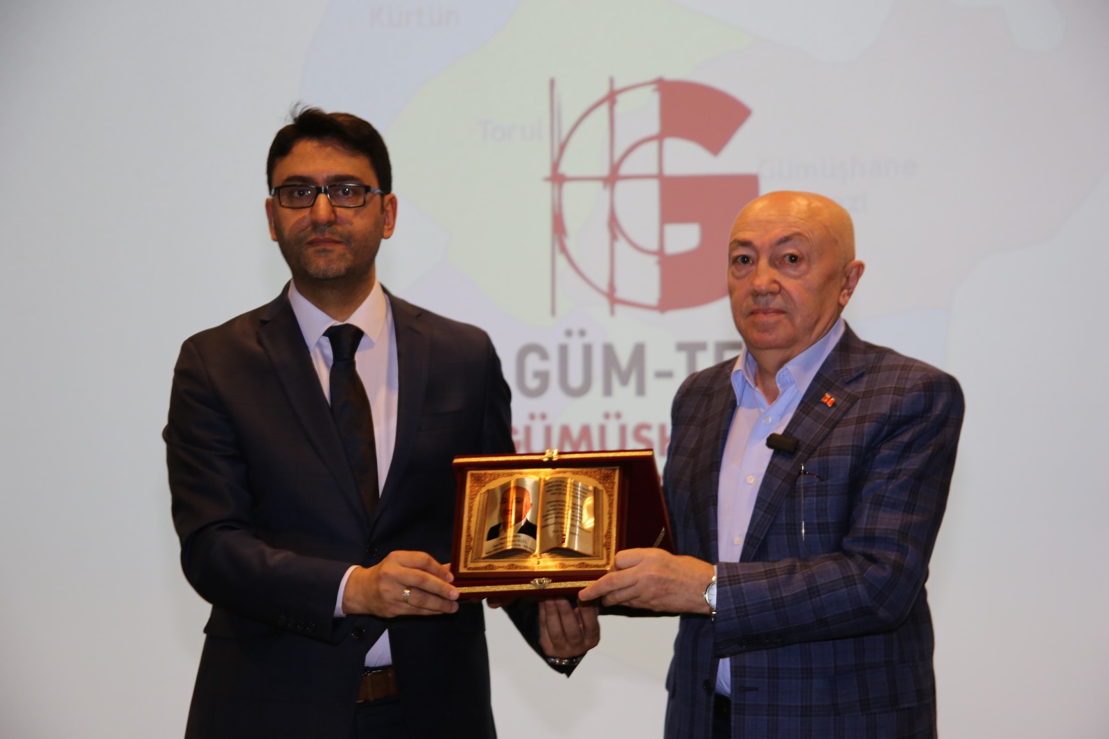 42e163a3-ed0e-4b8f-ac94-84859b78c719