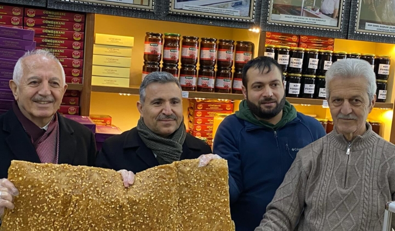 Vali Atay’dan Çarşı ve Pazar Ziyaretiyle İlk Gün Sürprizi