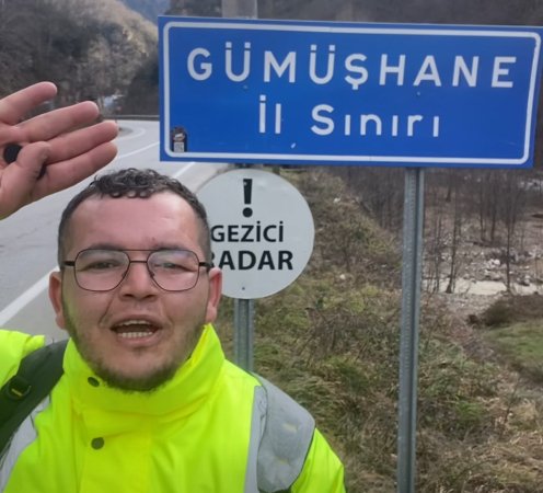 Yürüyerek Umreye gitme kararı aldı. Gümüşhane’de İlgiyle Karşılandı