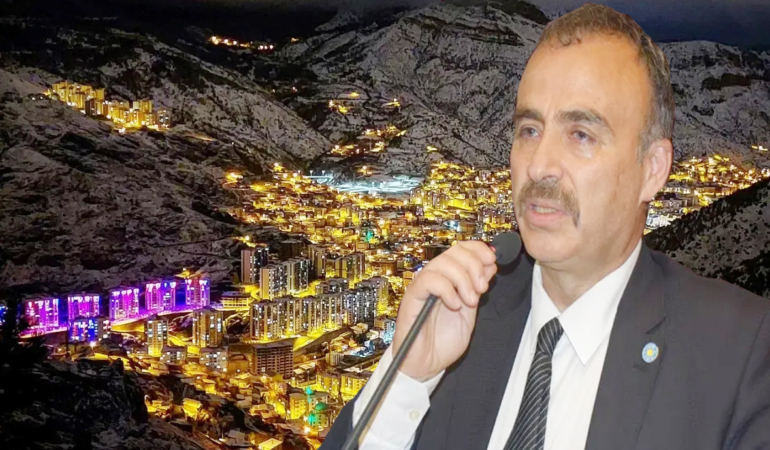 “Ahlakını Kaybeden Siyaset Milletin Duasını da Kaybeder”