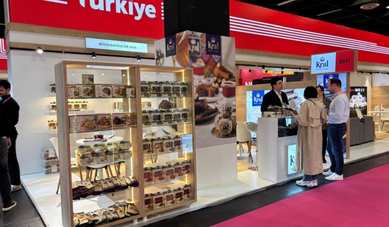 b7e3f137-02ad-42db-b073-03d3cd888755