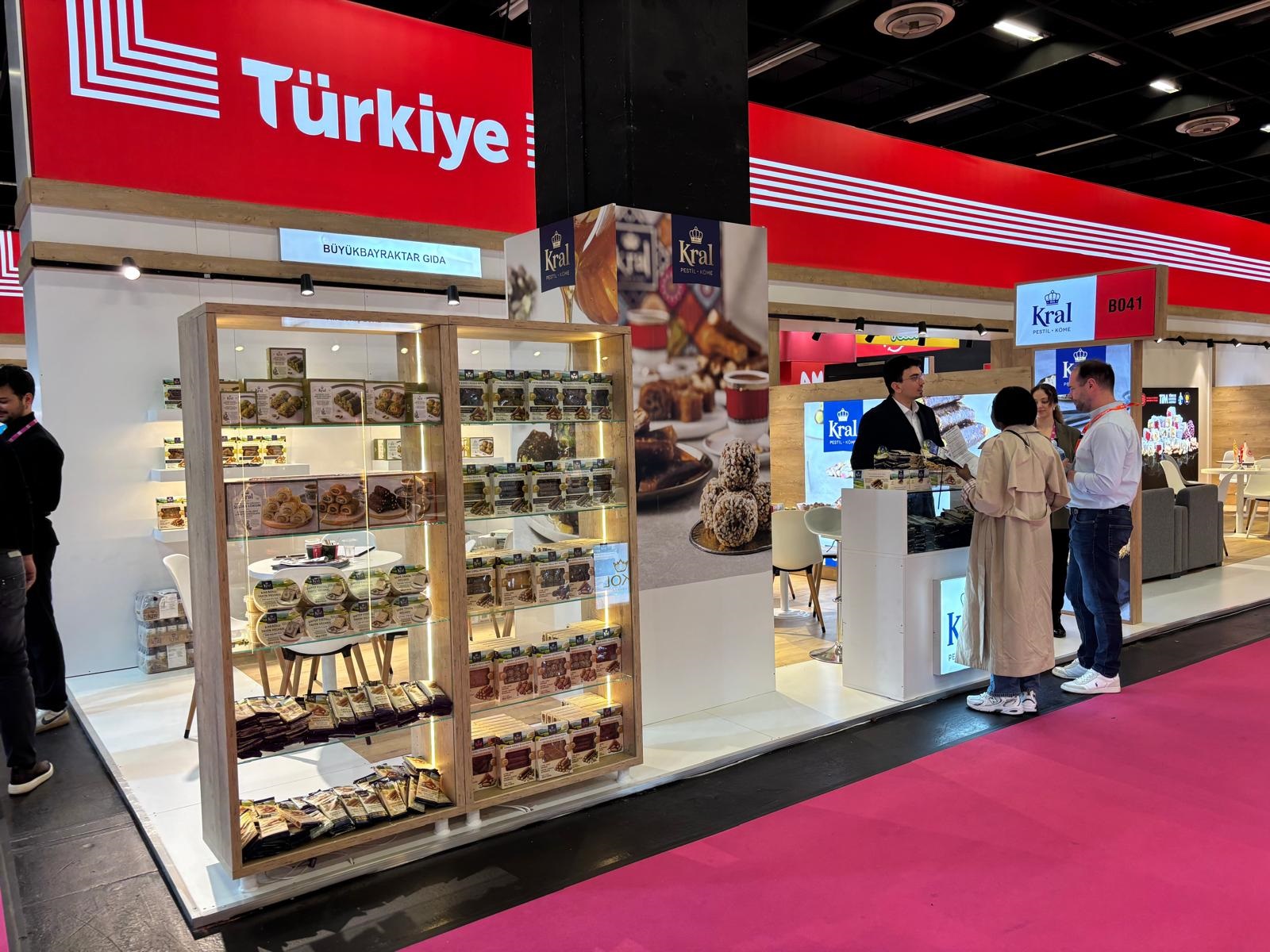 b7e3f137-02ad-42db-b073-03d3cd888755