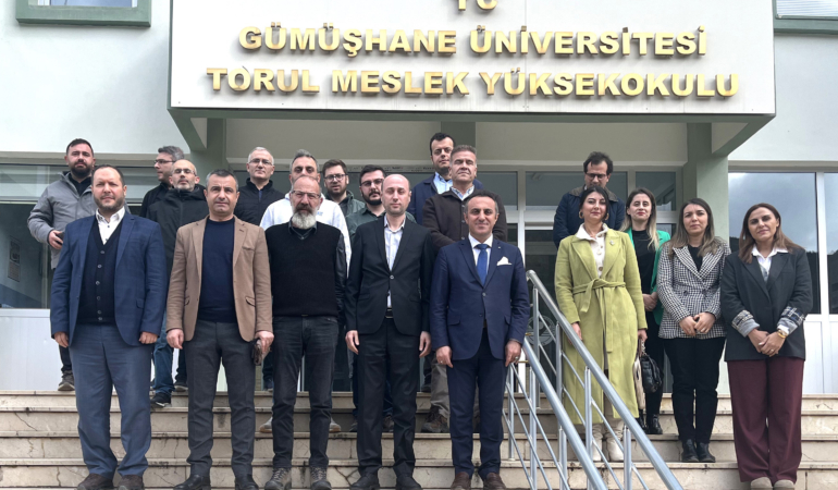 Torul MYO’da Akademik Mesai: Rektör Yıldız Hocalarla Bir Araya Geldi