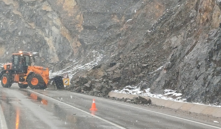 Karaçukur’da Toprak Kaydı, “Ölüm Yolu” Yine Gündemde