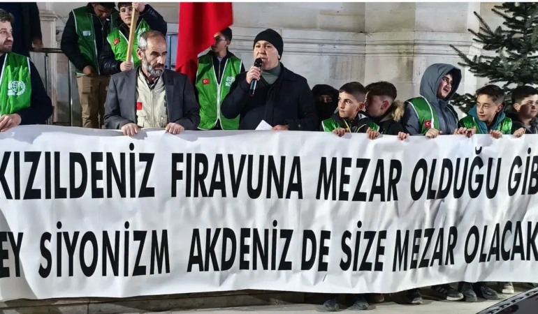 1967’den Sonra Bir İlk: Aksa Zincirlendi