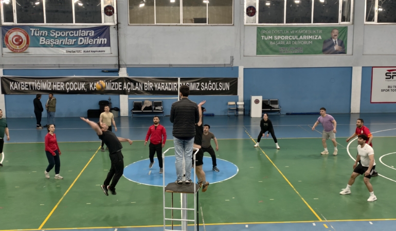 Kelkit’te Voleybol Maçı Vefa Etkinliğine Dönüştü