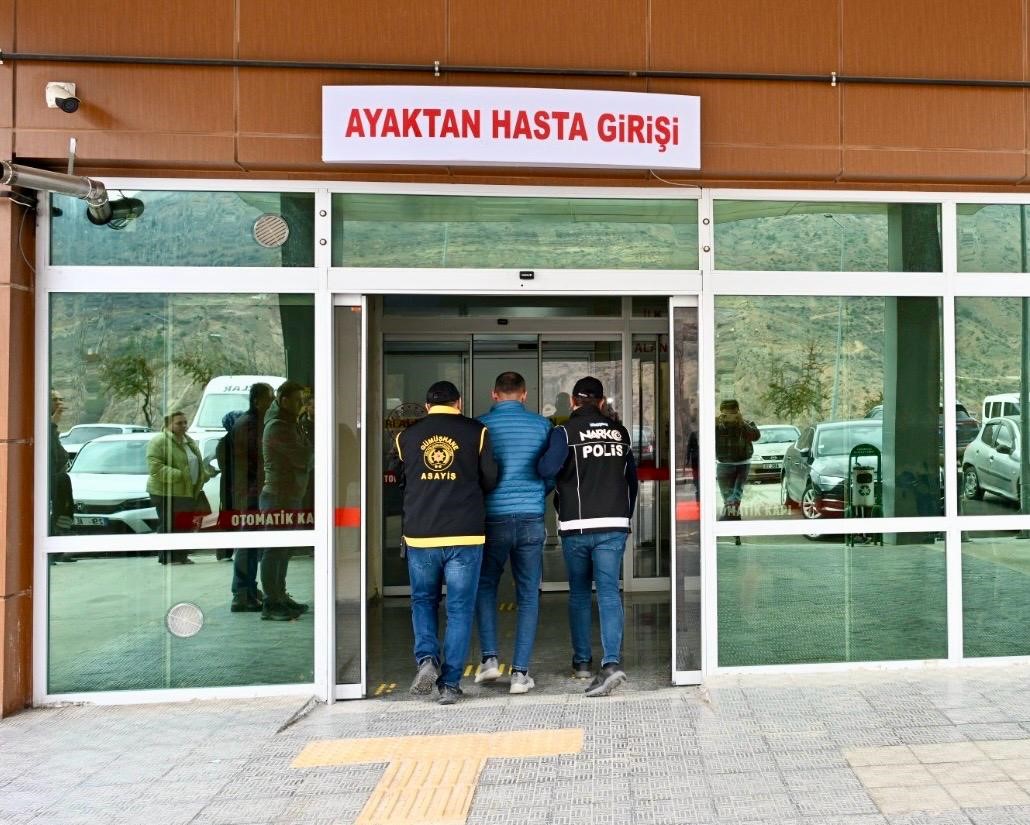 GÜMÜŞHANE'DE UYUŞTURUCU VE KAÇAKÇILIĞA DARBE