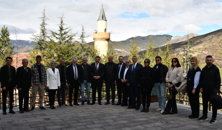 Ulaşım, Eğitim ve Turizm Yatırımları Tartışıldı