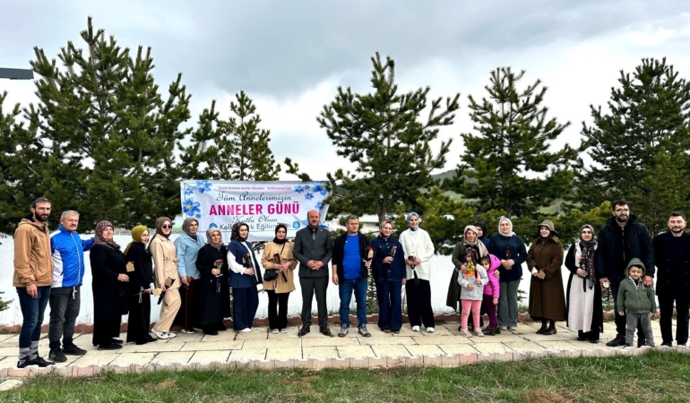 Ernek Yaylası’nda Türk Eğitim-Sen Rüzgarı