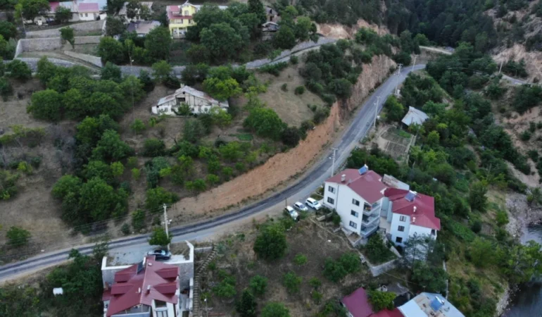 Çamlıca’da Erozyon Alarmı: Tapulu Araziler Her Yıl Biraz Daha Yok Oluyor