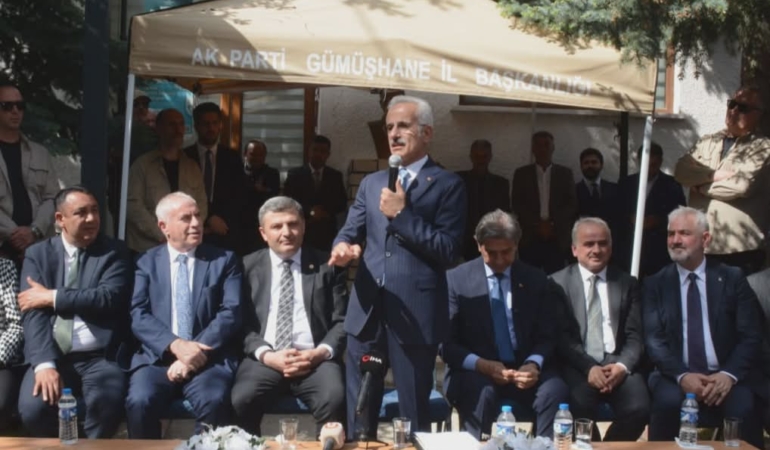 Bakan Uraloğlu Tekke’de Müjdeleri Sıraladı: Yol, Aydınlatma ve İnternet Sorunları Çözülüyor