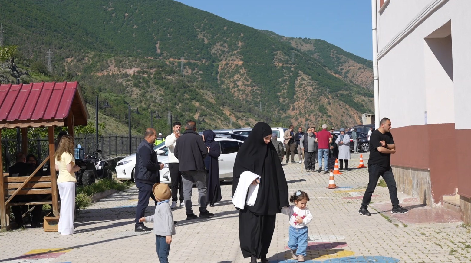 GÜMÜŞHANE'NİN TEKKE BELDESİNDE SEÇİM HEYECANI BAŞLADI