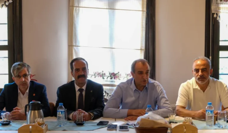 Musa Küçük Gümüşhane’nin Geleceğine İlişkin Mesajlar Verdi