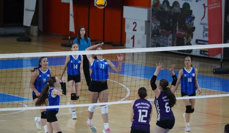 Gümüşhane ANALİG Voleybol Heyecanına Ev Sahipliği Yapıyor