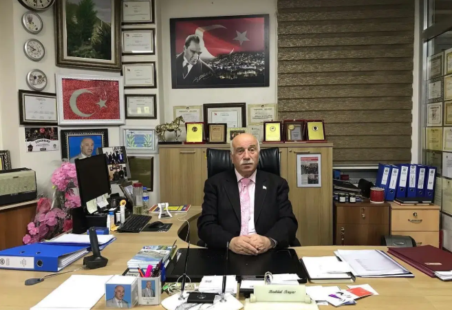 39 Yıllık Belediye Emekçisi Baddal Bayar Emekliliğe Ayrıldı