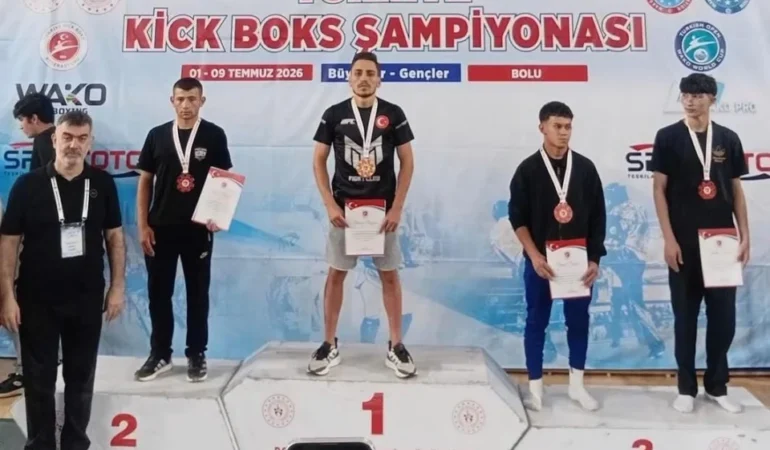 Ringde Büyük Başarı: Gümüşhaneli Orhan Aktaş Türkiye İkincisi Oldu
