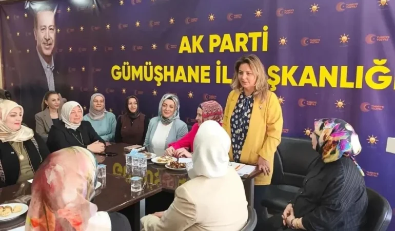 AK Parti Gümüşhane Kadın Kolları Teşkilatı İstişare Toplantısında Buluştu