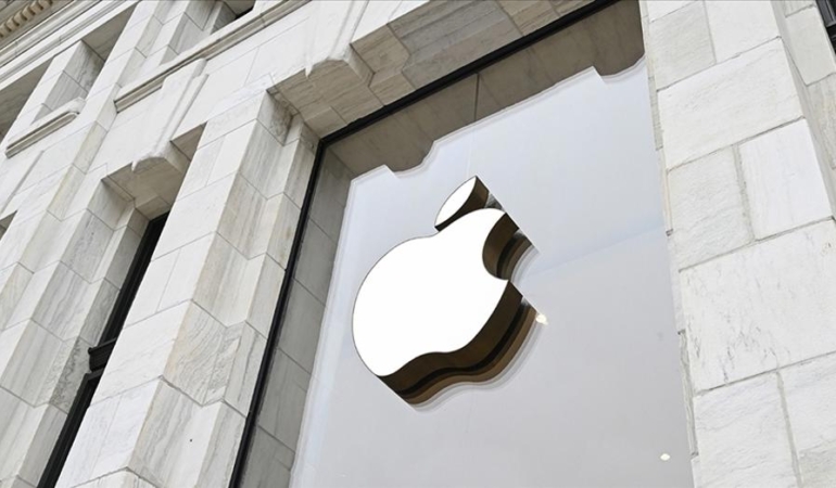 Apple bazı popüler uygulamaları kaldırdı, Kremlin tepki gösterdi
