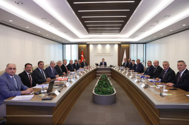 Gümüşhane Heyeti, Bakan Kurum’a Kentin Yatırım Taleplerini İletti