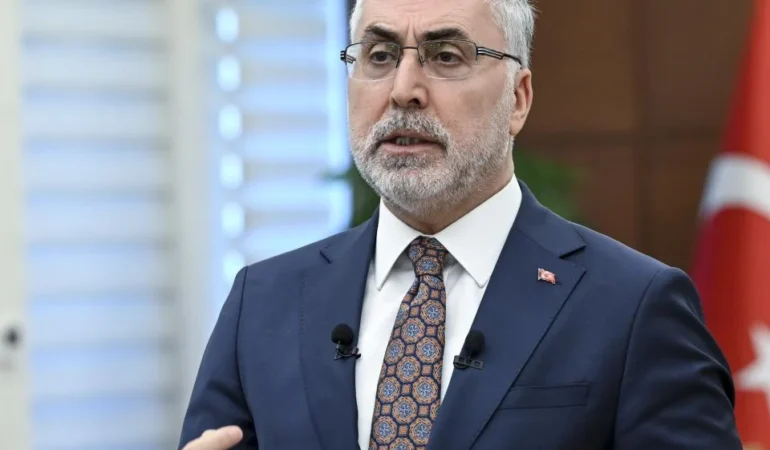 Bakan Işıkhan’dan en düşük emekli aylığı açıklaması