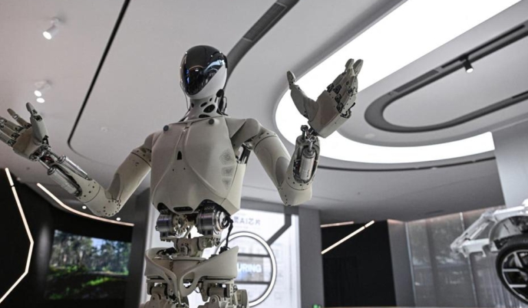 Çin insansı robotları iş gücüne dahil edecek