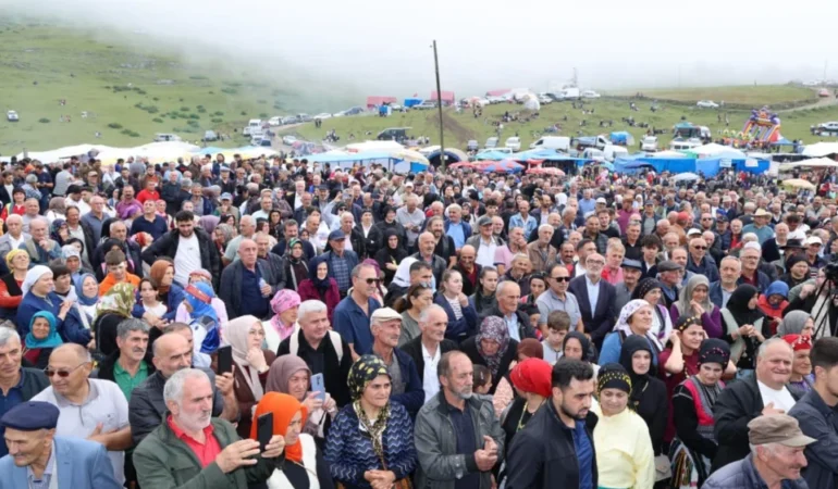 Bakan Uraloğlu’ndan Gümüşhane Mesajı: Zigana’dan Kadırga’ya Ulaşım Güçleniyor