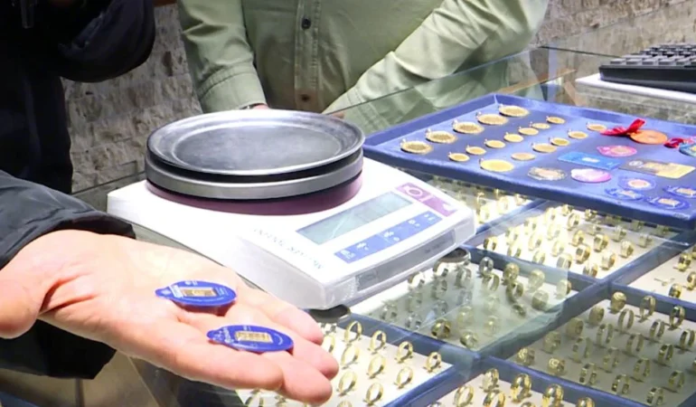 Gram altın yeni haftaya yükselişle başladı