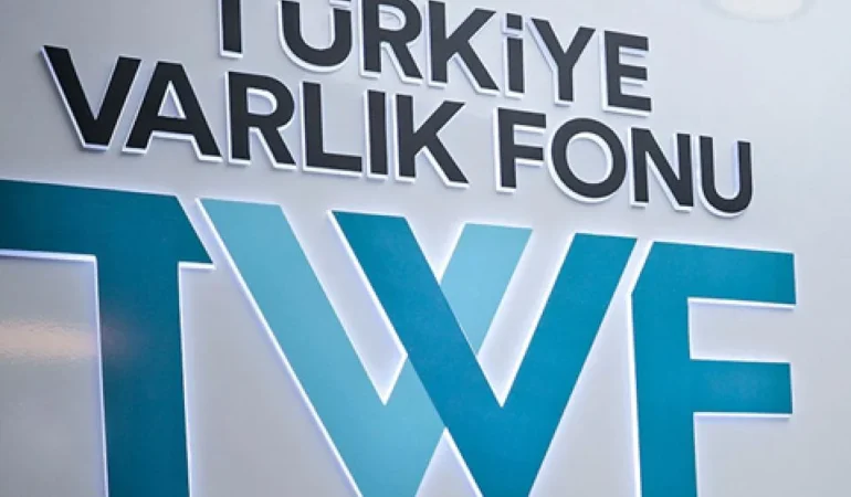 İzmir Limanı’nın Türkiye Varlık Fonu’na devri tamamlandı