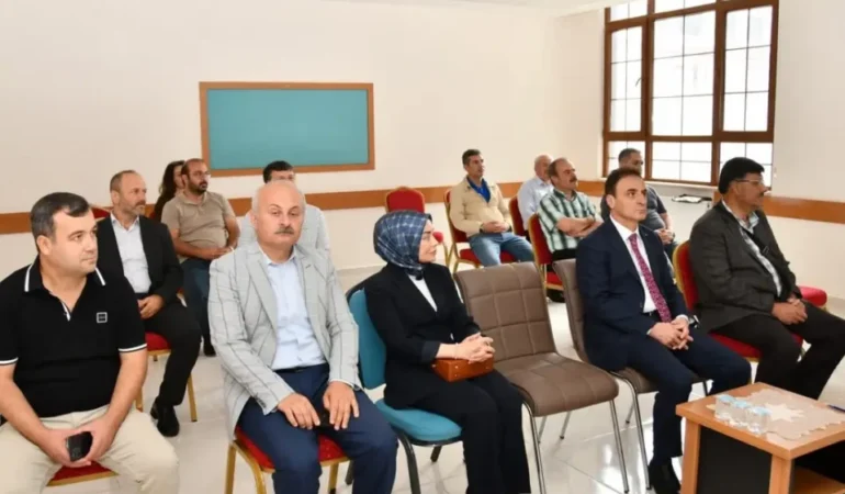 Gümüşhane’de Eğitim Yöneticilerine Yeni Dönem Eğitimi