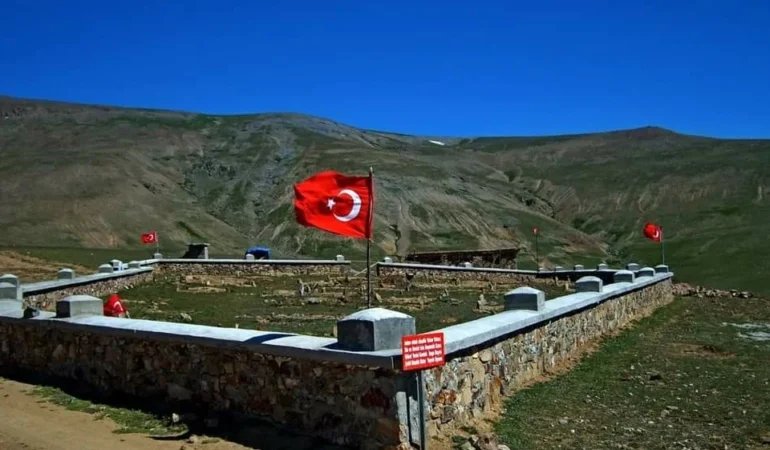 Gümüşhane’de 70 Şehit Mezarı Ortaya Çıktı: “Onlar Zaten Bekliyordu”