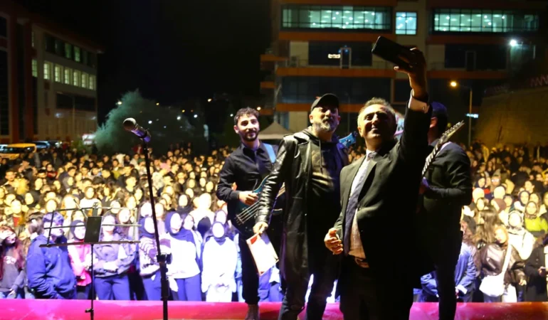 Gümüşhane Üniversitesinde Yeni Dönem Yağmura Rağmen Coşkuyla Başladı